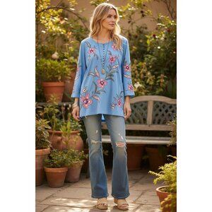 Johnny Was JWLA Libbi 3/4 Sleeve Button Front Tee Womens Medium Blue Floral Boho